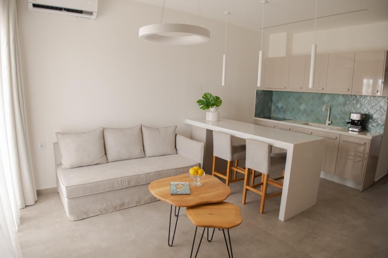 Marble Luxury Suites Karteros Eksteriør bilde