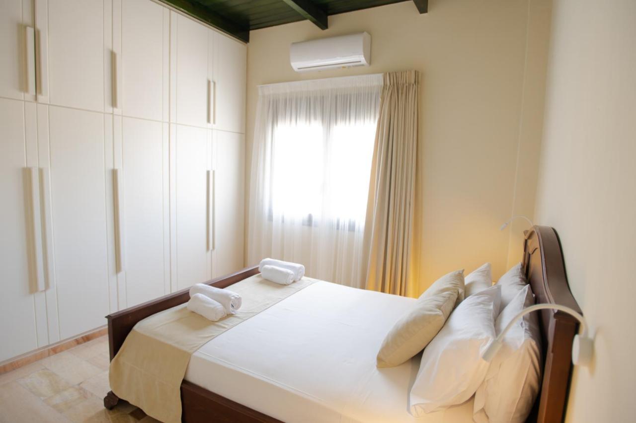 Marble Luxury Suites Karteros Eksteriør bilde
