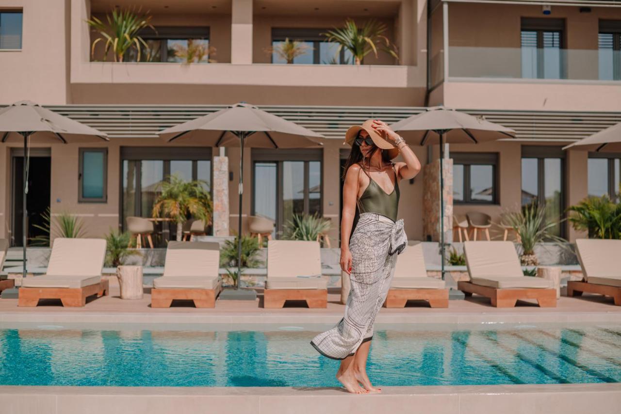 Marble Luxury Suites Karteros Eksteriør bilde