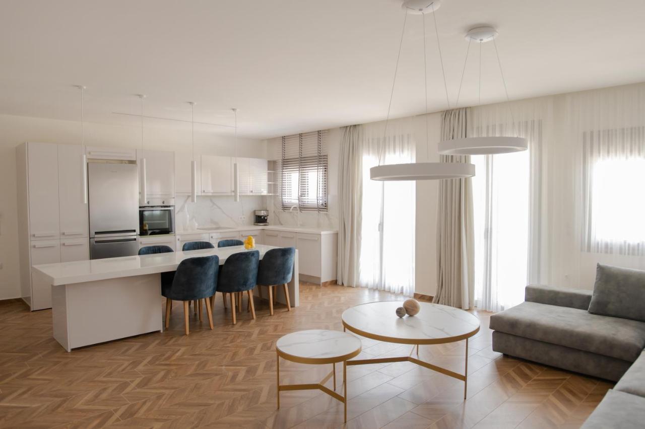 Marble Luxury Suites Karteros Eksteriør bilde