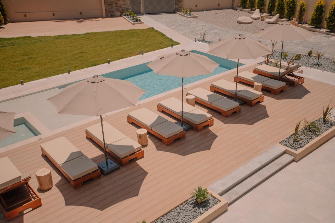 Marble Luxury Suites Karteros Eksteriør bilde