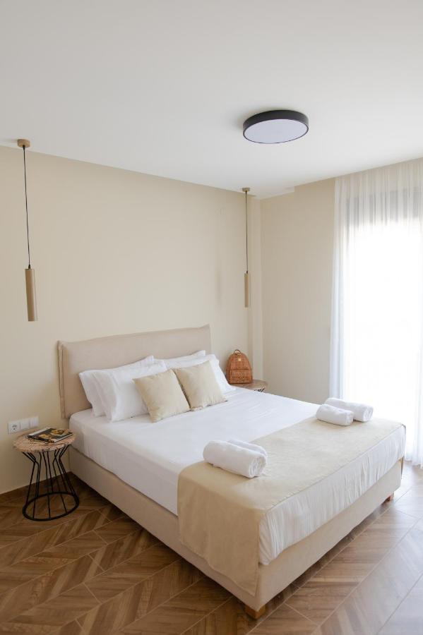 Marble Luxury Suites Karteros Eksteriør bilde