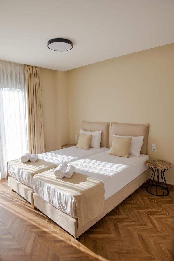 Marble Luxury Suites Karteros Eksteriør bilde