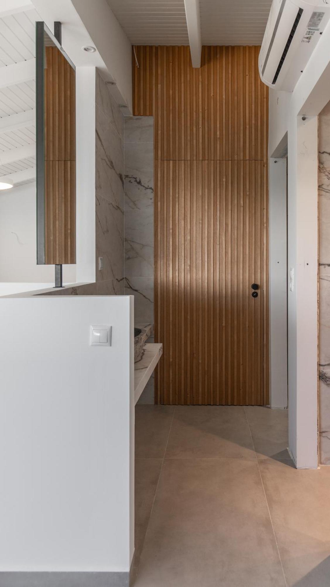 Marble Luxury Suites Karteros Eksteriør bilde