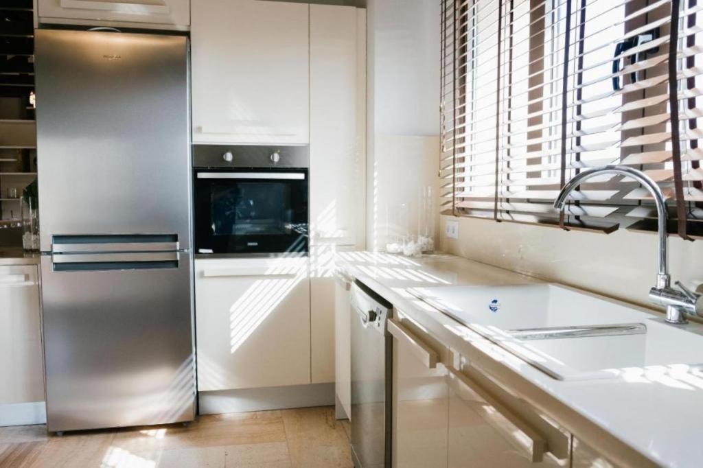 Marble Luxury Suites Karteros Eksteriør bilde