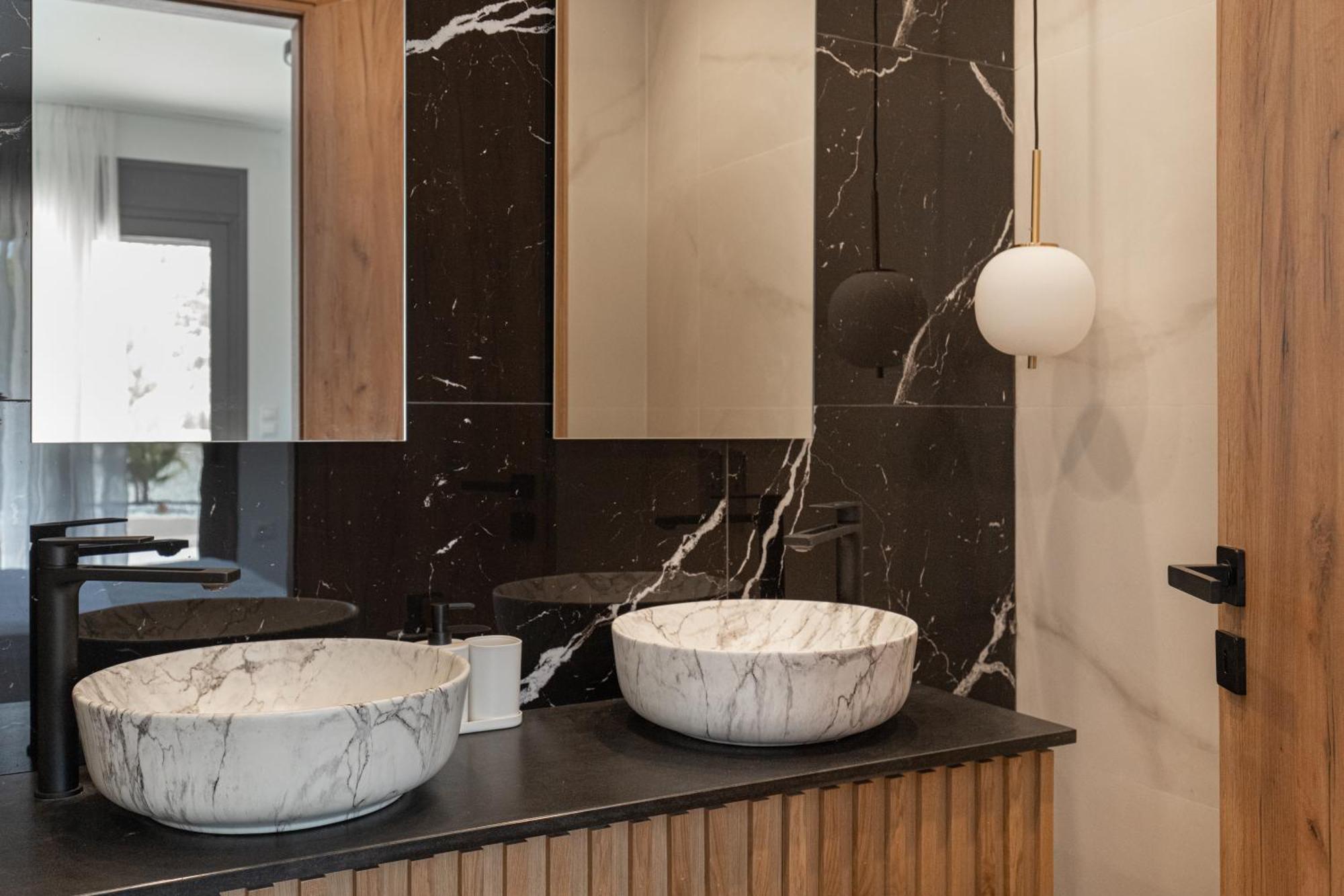 Marble Luxury Suites Karteros Rom bilde